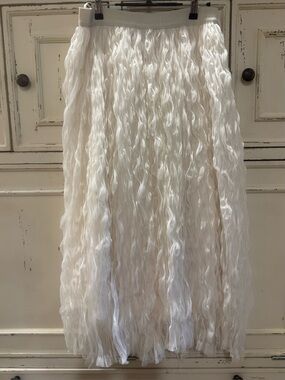 Women's White Crinkle Maxi Skirt